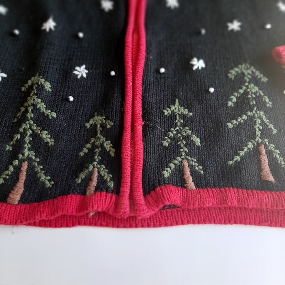 UGLY CHRISTMAS SWEATER - Picture 8 of 12